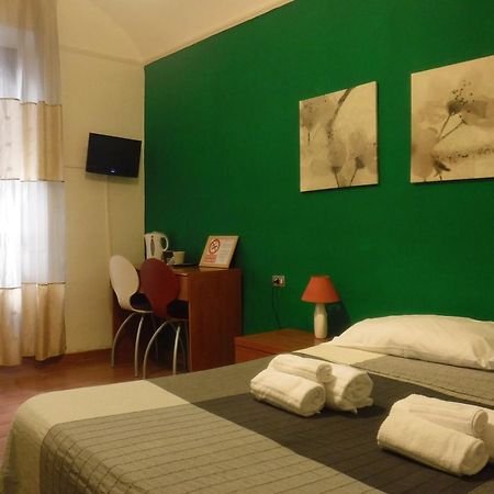Ares Rooms Рим Экстерьер фото