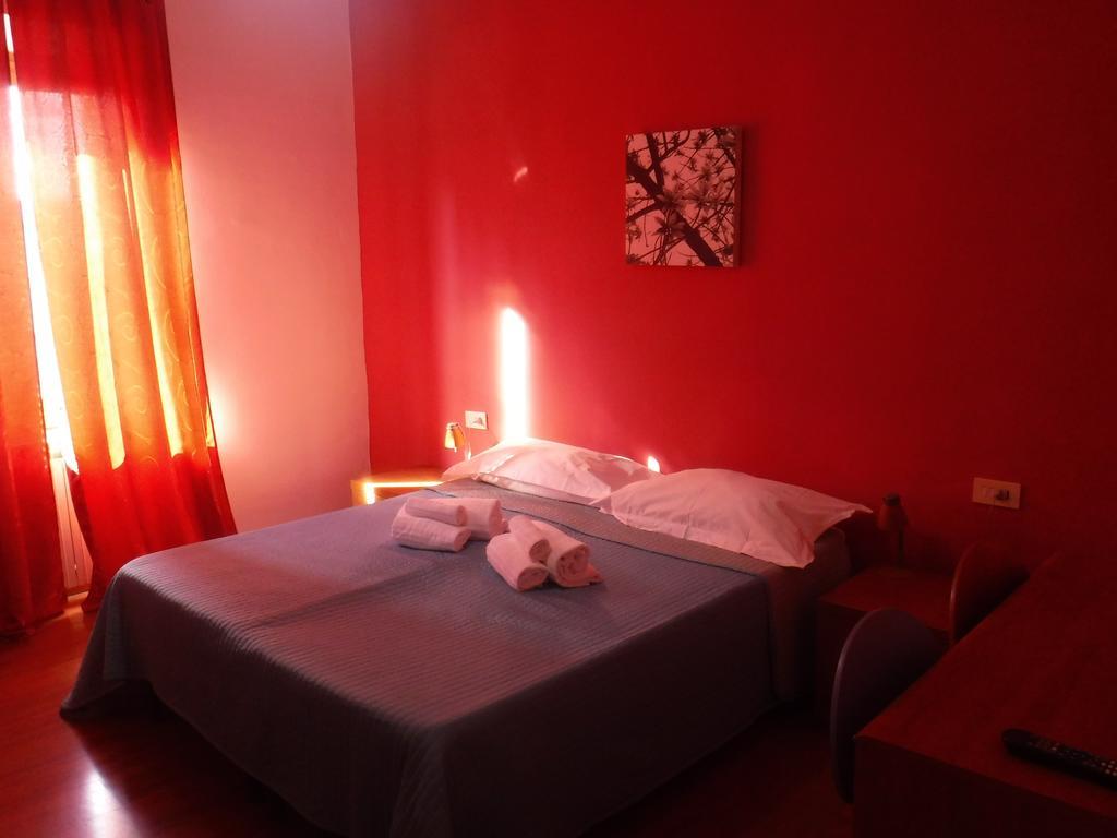 Ares Rooms Рим Экстерьер фото