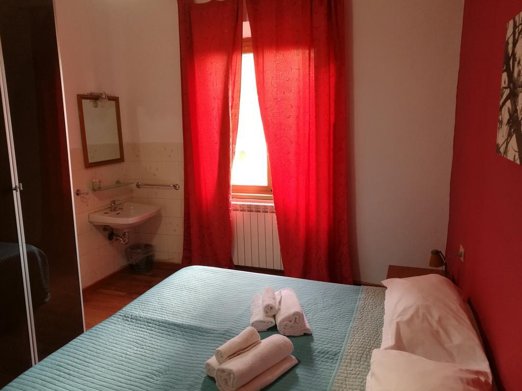 Ares Rooms Рим Экстерьер фото