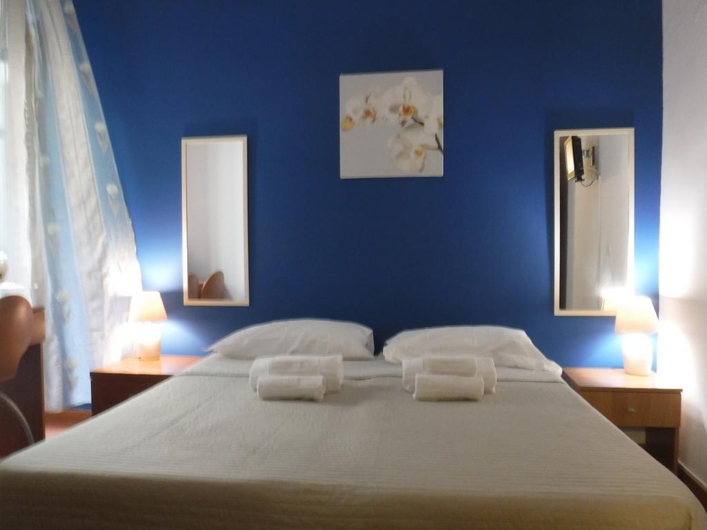 Ares Rooms Рим Номер фото