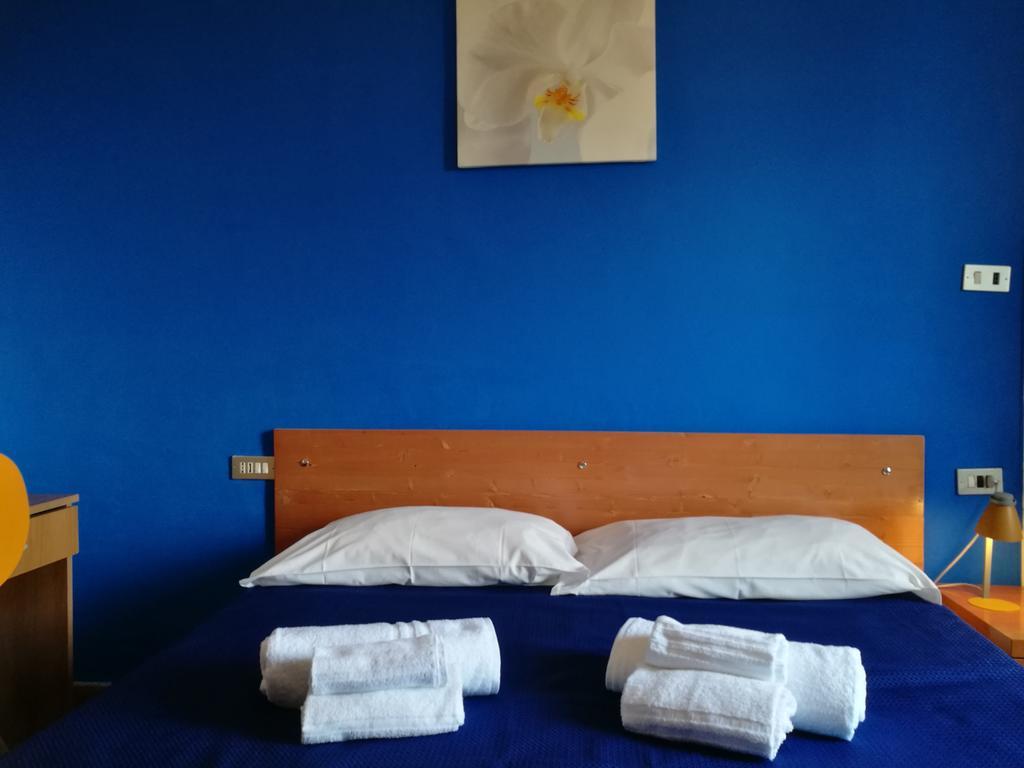 Ares Rooms Рим Экстерьер фото